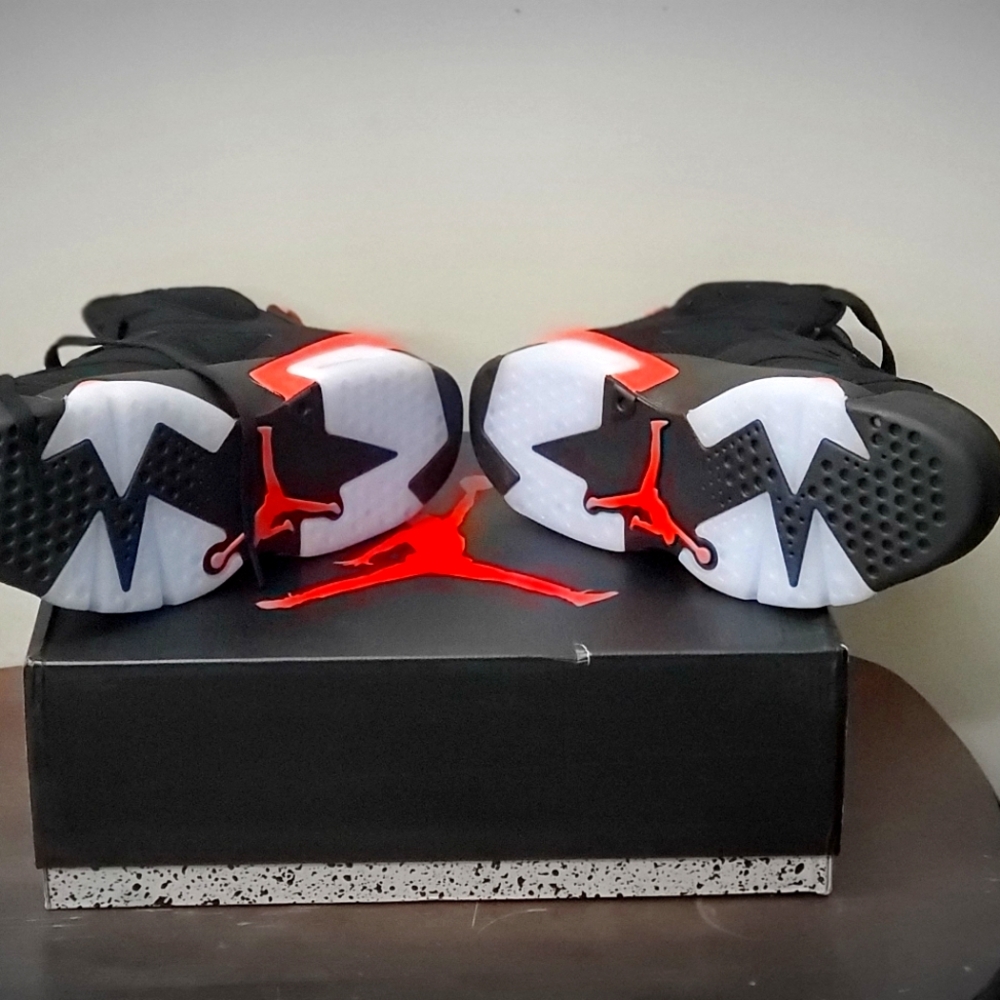 Product Name: Nike Air Jordan 6 Retro Black Infrared (2019) - Picture 7 of 10